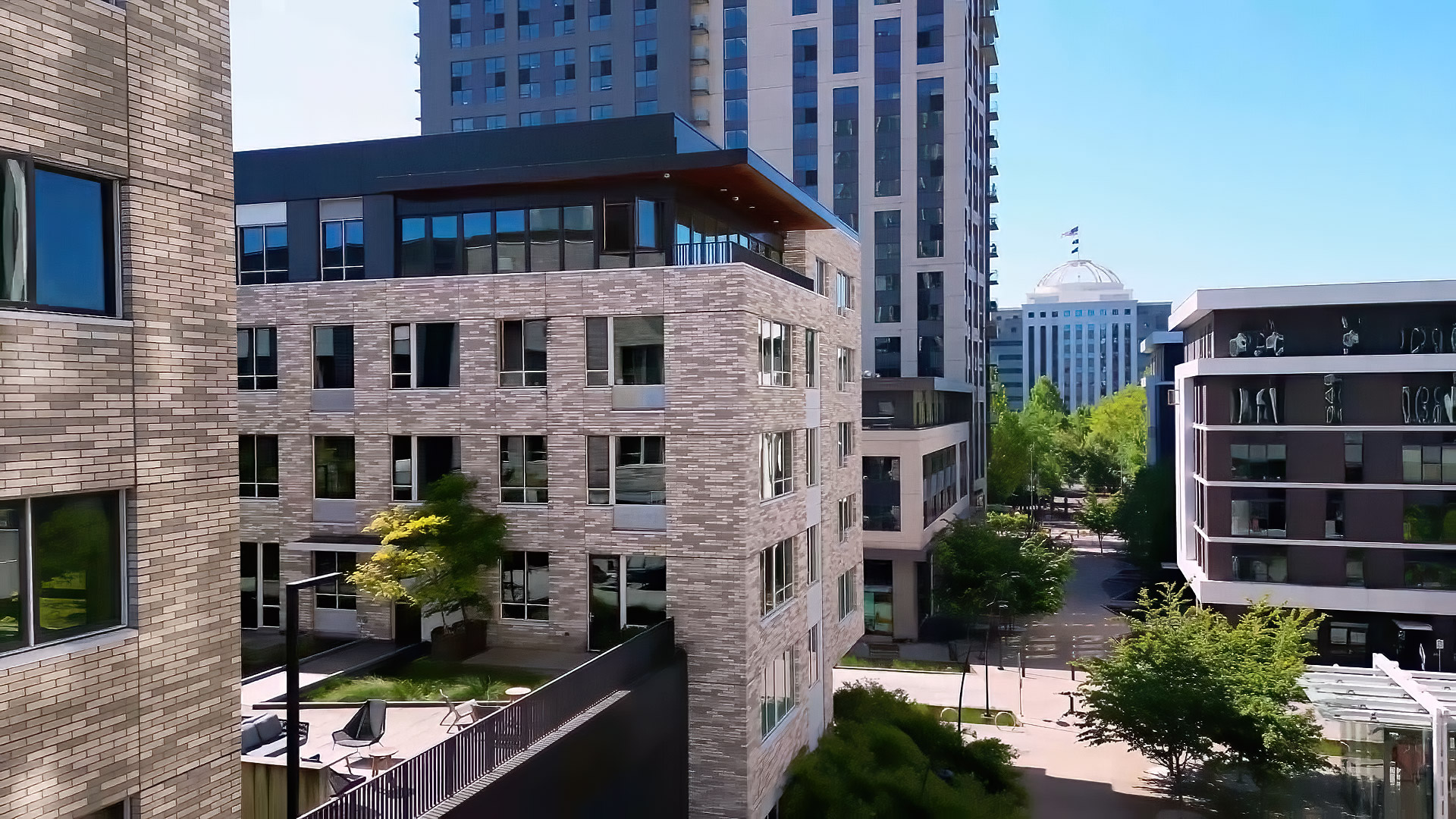 Drone image of Elwood building at Hassalo on Eighth in Portland
